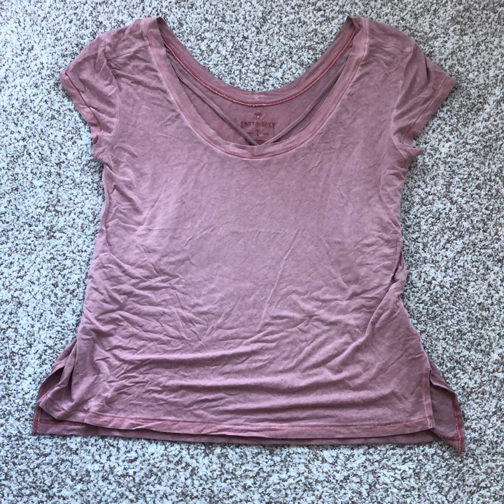 American Eagle blush criss cross T-shirt